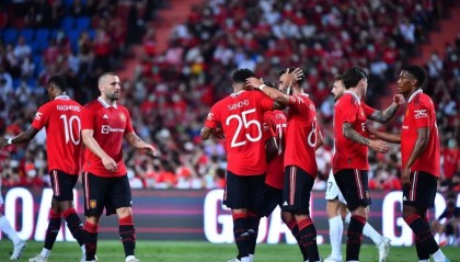  曼联新帅滕哈赫首秀遭遇开门黑  